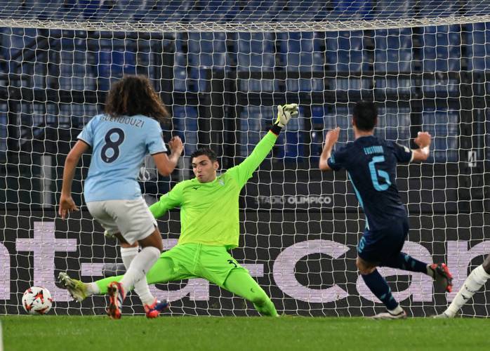 开云体育官网-新奥尔良鹈鹕发布备战花絮，加时末段主帅复盘，葡超任务艰巨，身体对抗强度拉满的简单介绍